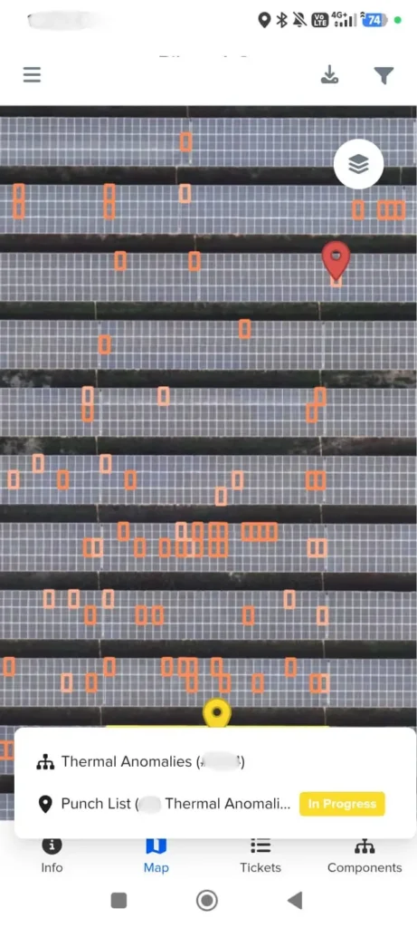 אפליקציית הטכנאים של סייטמארק מציגה ניווט GPS מבוסס מיקום לאיתור מדויק של פאנלים סולאריים תקולים.